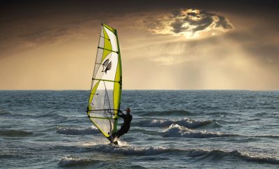 Dove fare windsurf in Sardegna